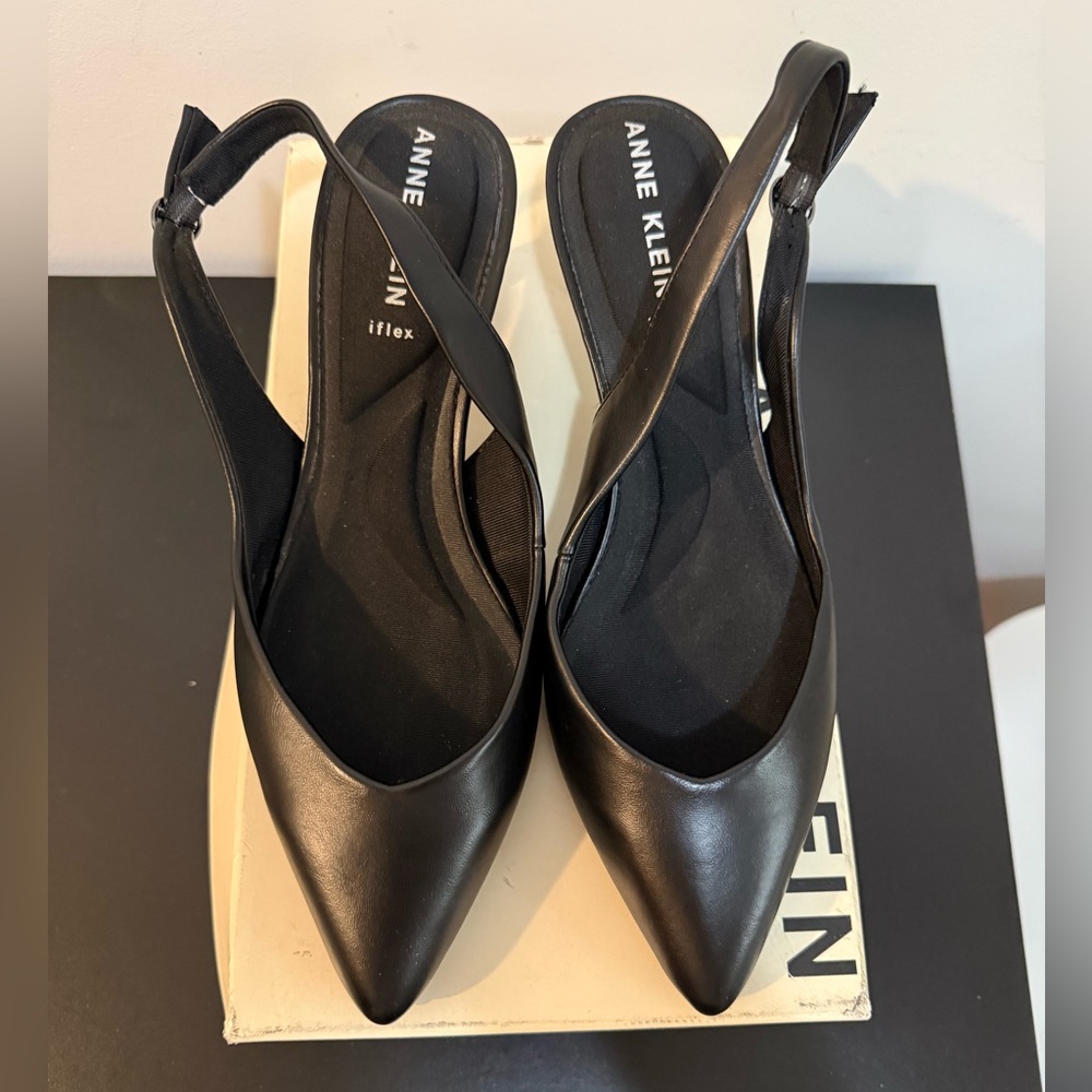 Anne Klein Black Slingback Heels. Size 7 1/2